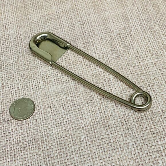 Silver Kilt/Cloak Pin  - Picture 2 of 2